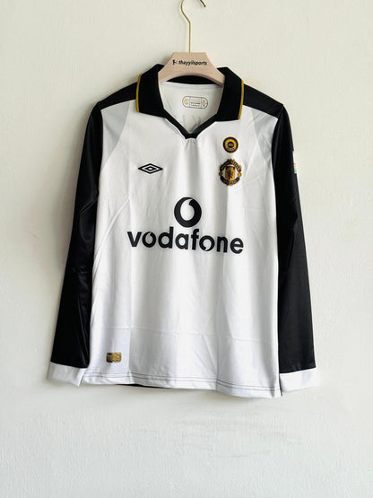 Manchester United latest 25/26 jersey